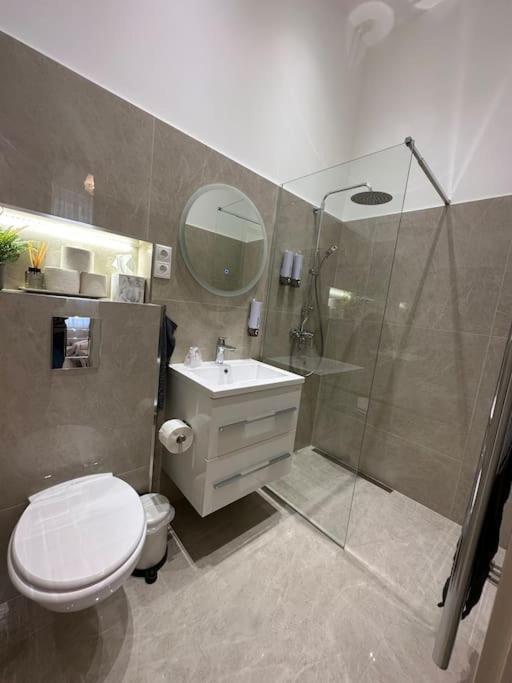 The Pearl Apartment Budapest Bagian luar foto
